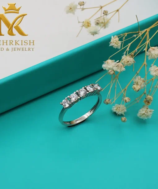 انگشتر زنانه طلا 18 عیار کد 7592