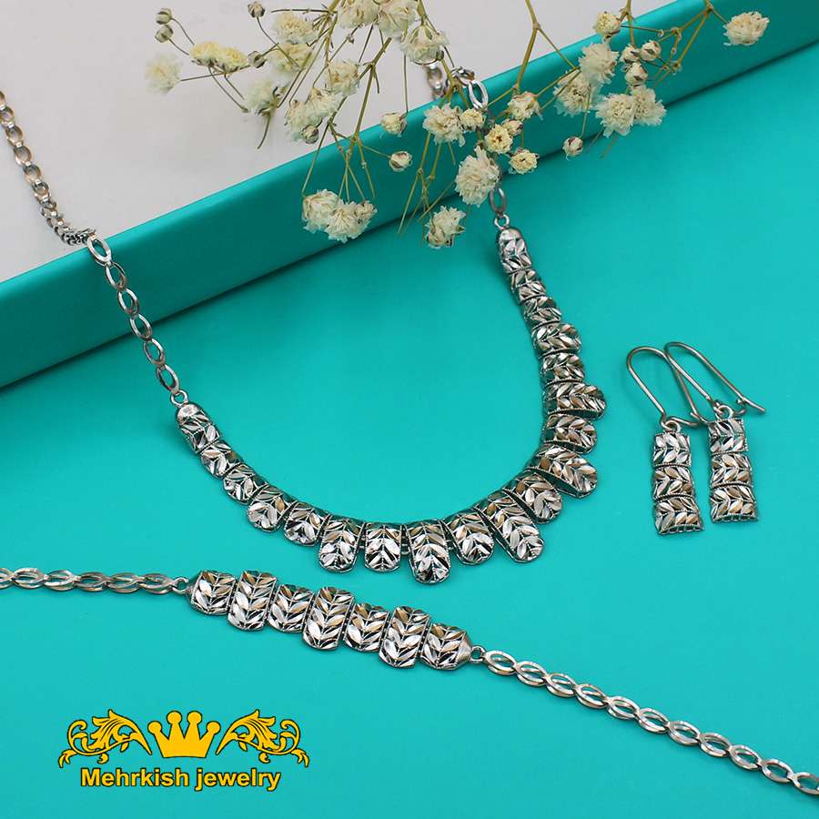 سرویس تراش طلا أبيض طلا 18 عیار کد 7422 سرویس تراش طلا أبيض طلا 18 عیار کد 7422
